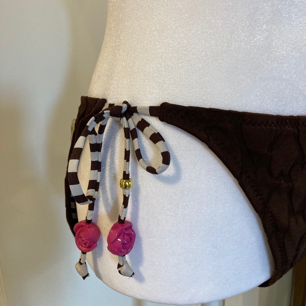 Betsey Johnson Bathing suit bottom Sz Med